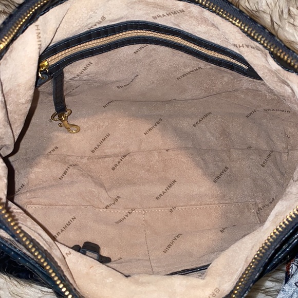 Brahmin Vintage Croc Embossed Leather Zip Top Shoulder Bag EVC - Picture 12 of 16